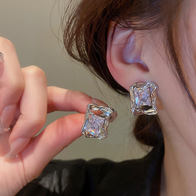 2025 Trend Simulation Pearl Long Earrings Female Moon Star Flower Rhinestone Wedding Pendant Earrings Fashion Korean Jewelry Earrings