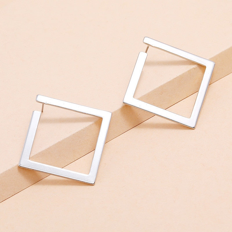 2025 Retro Minimalist Square Earrings Irregular Stud Earrings New Exaggerated Cold Wind Fashion Earring for Women Opening Accessories